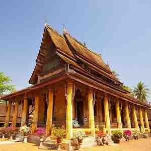 Day 8 - Vang Vieng - Vientiane