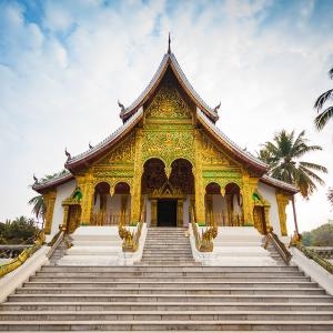 Cambodia & Laos, Cambodia Adventure, Laos Adventure, Siemreap, Angkor Wat, Kampong Thom, Phnompenh, Vientiane, Vang Vieng, Luang Prabang