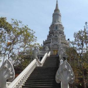 Day 1 – Phnom Penh - Koh Chen - Oudong