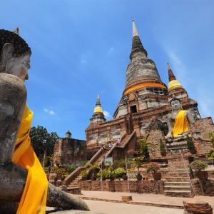 Day 1 – Bangkok - Ayutthaya - Meanam Lopburi - Menam Pa Sak
