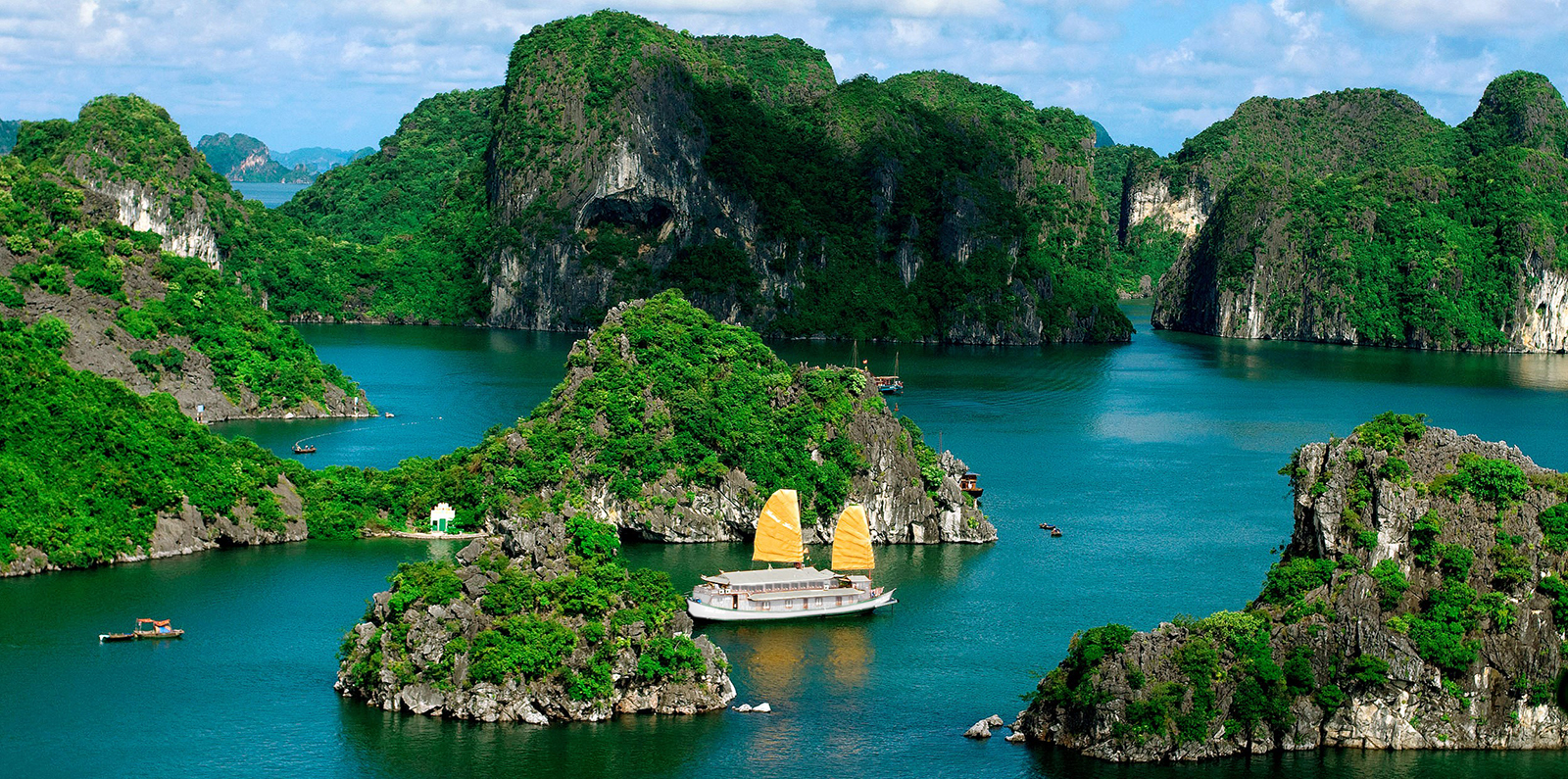 Ha Long Bay Ranks 3rd in Southeast Asia’s Most Ideal Destinations