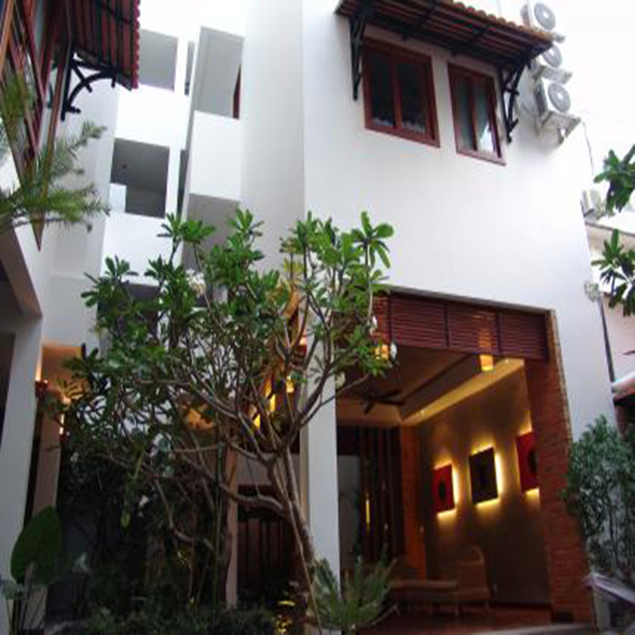 FRANGIPANI FINE ARTS HOTEL