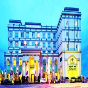 RIVER PALACE HOTEL  - River Palace Hotel, Living in Phnom Penh, 4-star Hotel