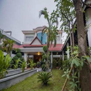 SILK D ANGKOR BOUTIQUE - SILK D ANGKOR BOUTIQUE, Living in Siem Reap, 3-star hotel