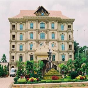 MAJESTIC ANGKOR HOTEL - MAJESTIC ANGKOR HOTEL, Living in Siem Reap, 4-star hotel