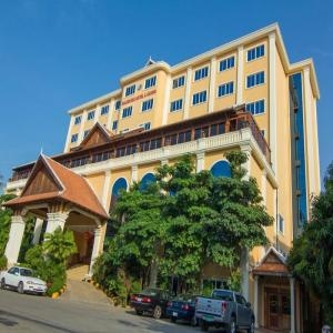 GOLDEN SEA HOTEL & CASINO - GOLDEN SEA HOTEL & CASINO, Living in Shihanouk Ville, 4-star hotel