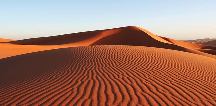 14671754924030_red-desert-sand-dunes.jpg